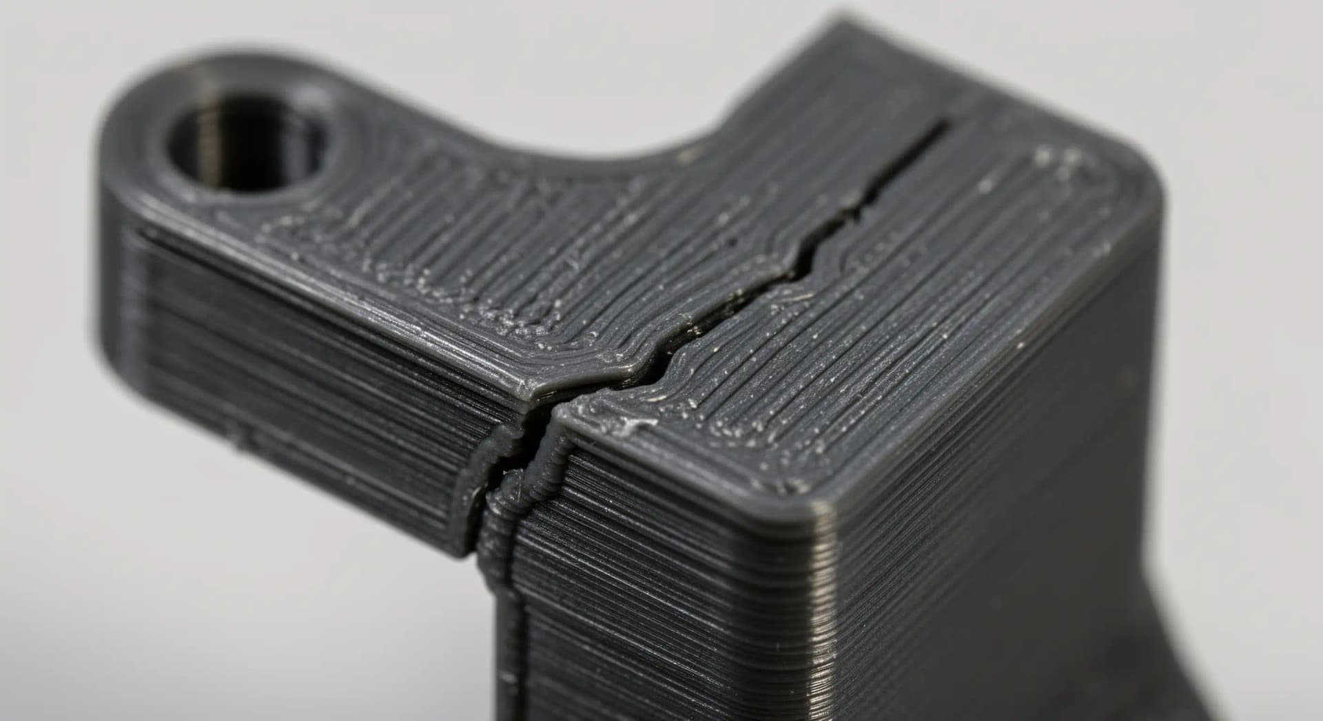 Anisotropie 3D : pourquoi votre pièce casse dans un sens