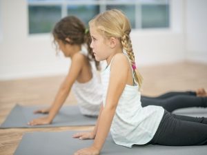 Yoga Festival, la meditation proposee aux enfants durant la 5e edition a Paris