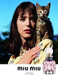 La fragrance L Eau Rosee de Miu Miu, la maison italienne sort son nouveau parfum