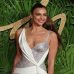 Irina Shayk conçoit une ligne vestimentaire pour Ellen Tracy