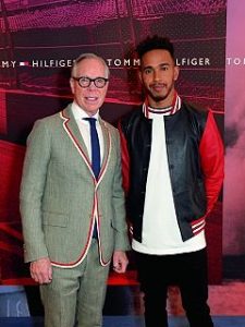 Lewis Hamilton et Tommy Hilfiger, le pilote automobile devient ambassadeur