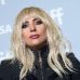 Bradley Cooper partage l’affiche de « A Star is born » avec Lady Gaga