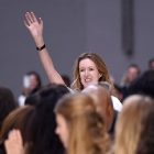 Clare Waight Keller a brillé lors des British Fashion Awards