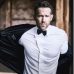 Ryan Reynolds est le nouveau visage d’Armani