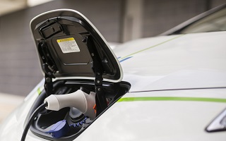 Automobile electrique et bornes de recharge, EDF lance Dreev pour le V2G