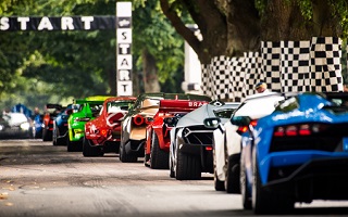 Festival of speed a Goodwood, les supercars menacent le record de vitesse de la piste