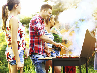 Vacances d ete, prise de poids attribuee aux habitudes alimentaires et au manque de sport