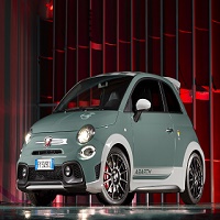 Une nouvelle berline pour les sportifs est sortie © Courtesy of FCA Abarth 695 70 ° Anniversario