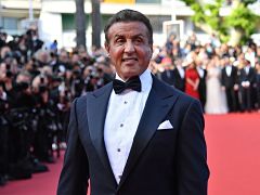 Film Little America avec Sylvester Stallone, long metrage d action de Michael Bay