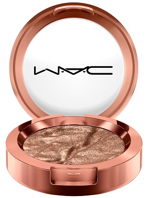 « Bronzer » de MAC Cosmetics comprend « Foiled Shadow » © Courtesy of MAC Cosmetics