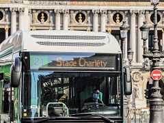 Bus diesel en Ile de France, le biogaz et l electricite en remplacement