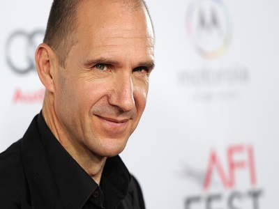 Ralph Fiennes sera attendu dans « The Dig » © AFP PHOTO / ROBYN BECK