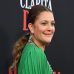 Drew Barrymore ajoute une nouvelle corde à son arc