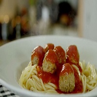 Des spaghettis aux boulettes de viande